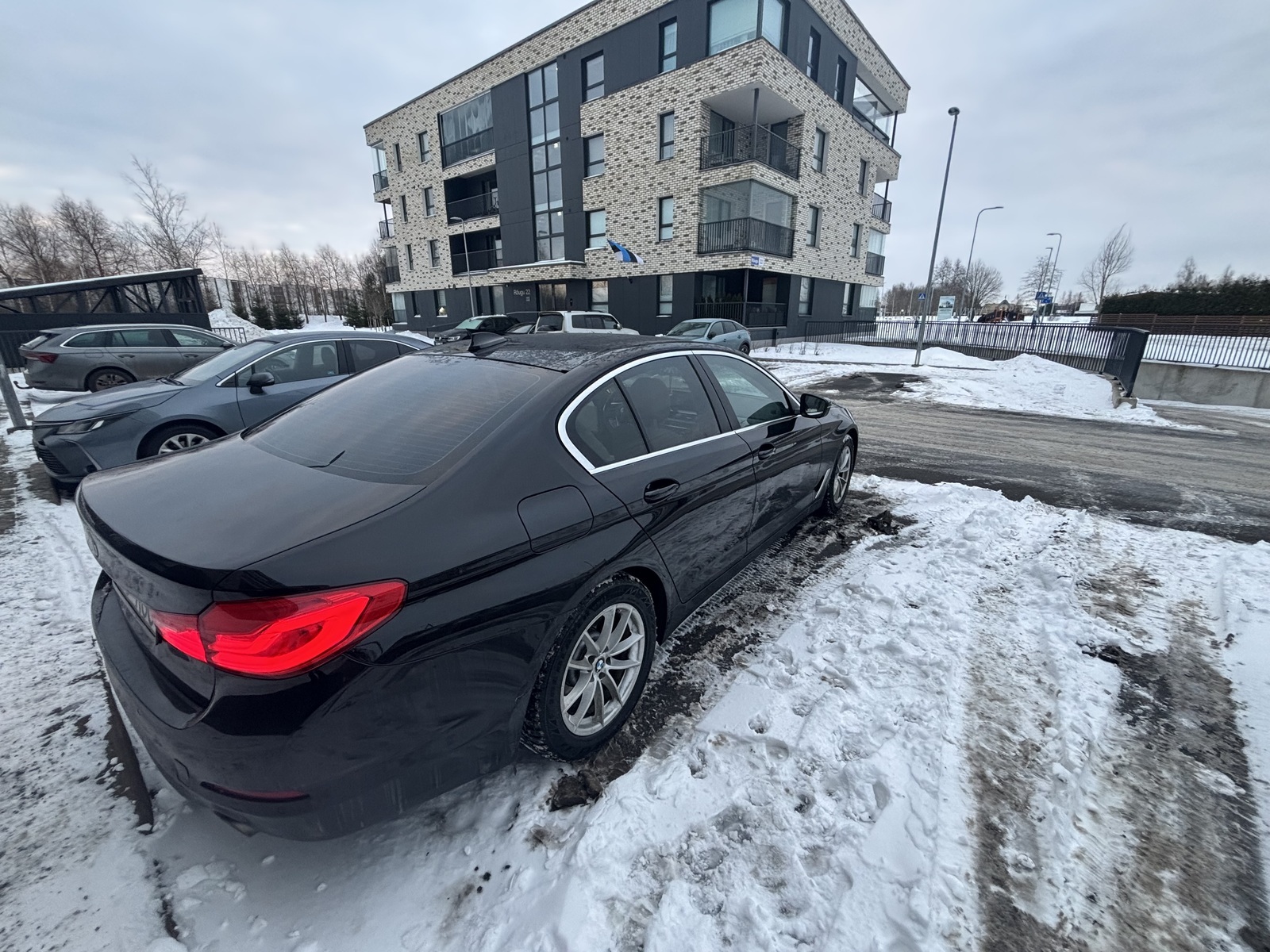BMW 520 2017, photo 6/10