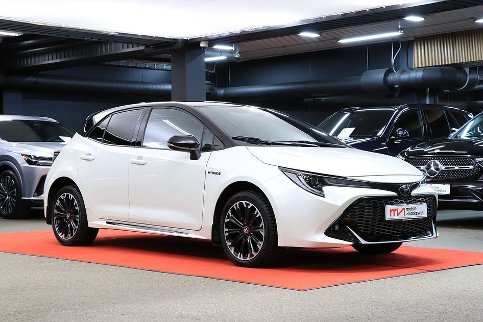Toyota Corolla, 2021, 1.8, 72 kW, гибрид (бензин/электричество), автомат, передний привод