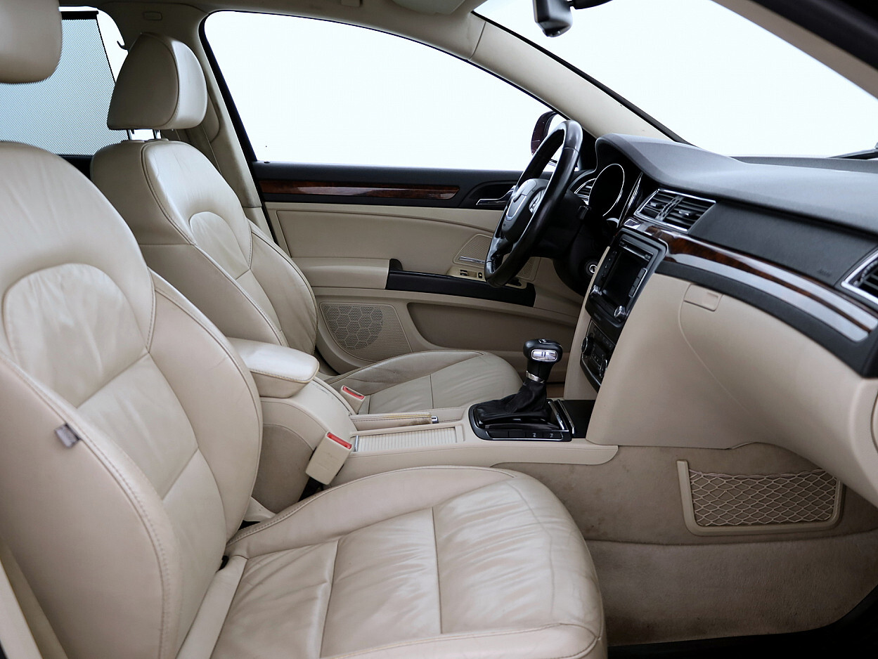 Škoda Superb 2009, photo 6/9