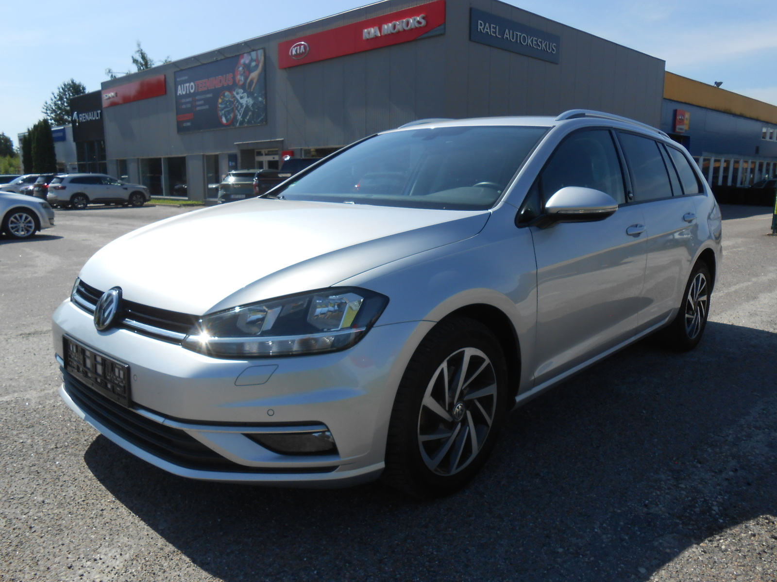 Volkswagen Golf Sound 1.6 TDI 85kW