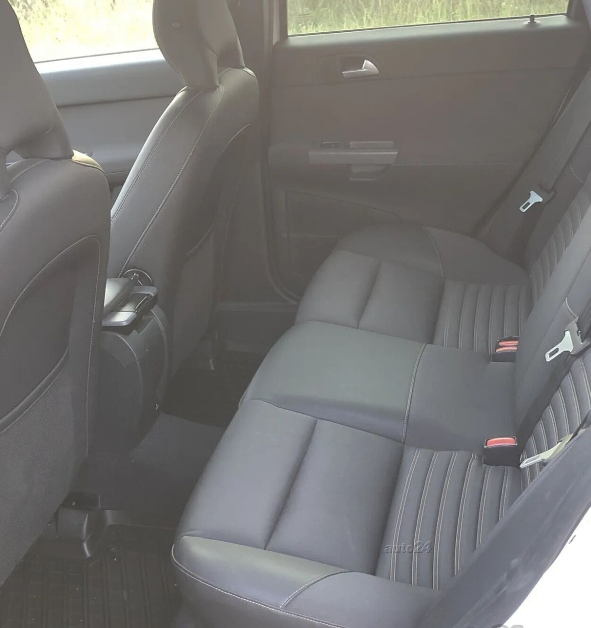 Volvo V50 2011, photo 4/5