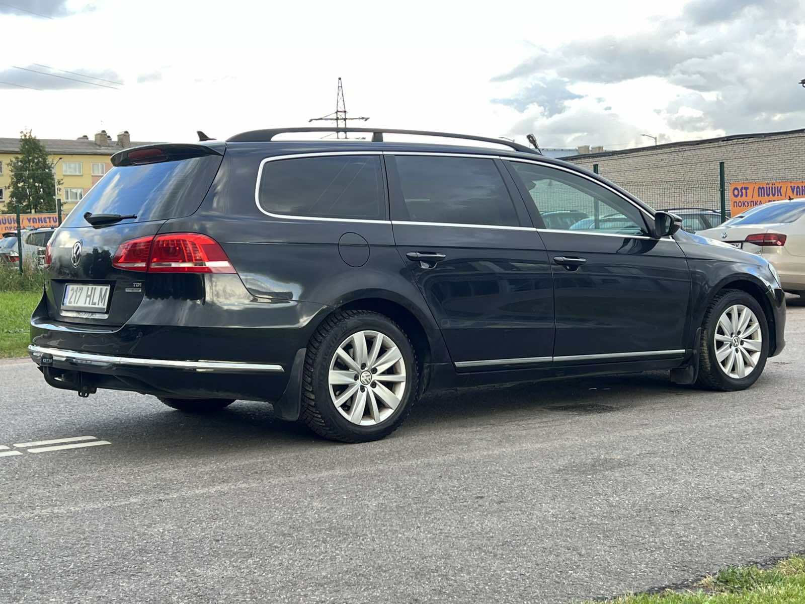 Volkswagen Passat 2011, photo 7/10