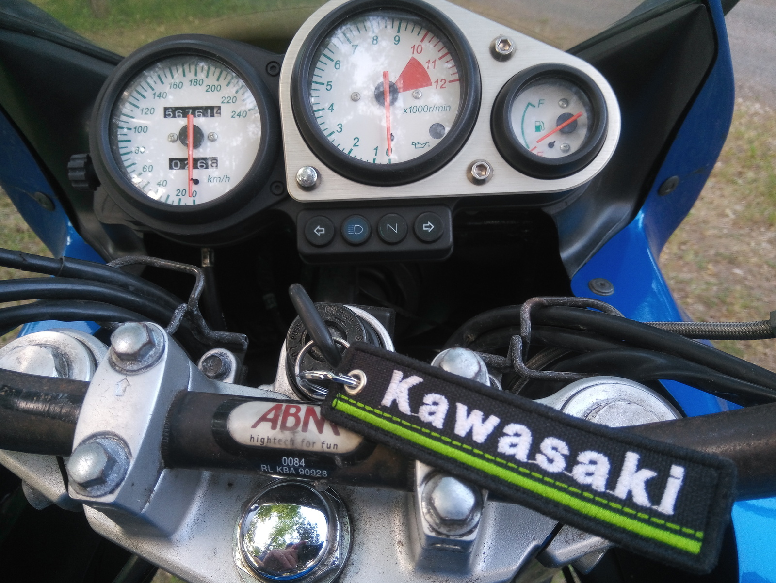 Kawasaki ZR 7S 2004, photo 2/6