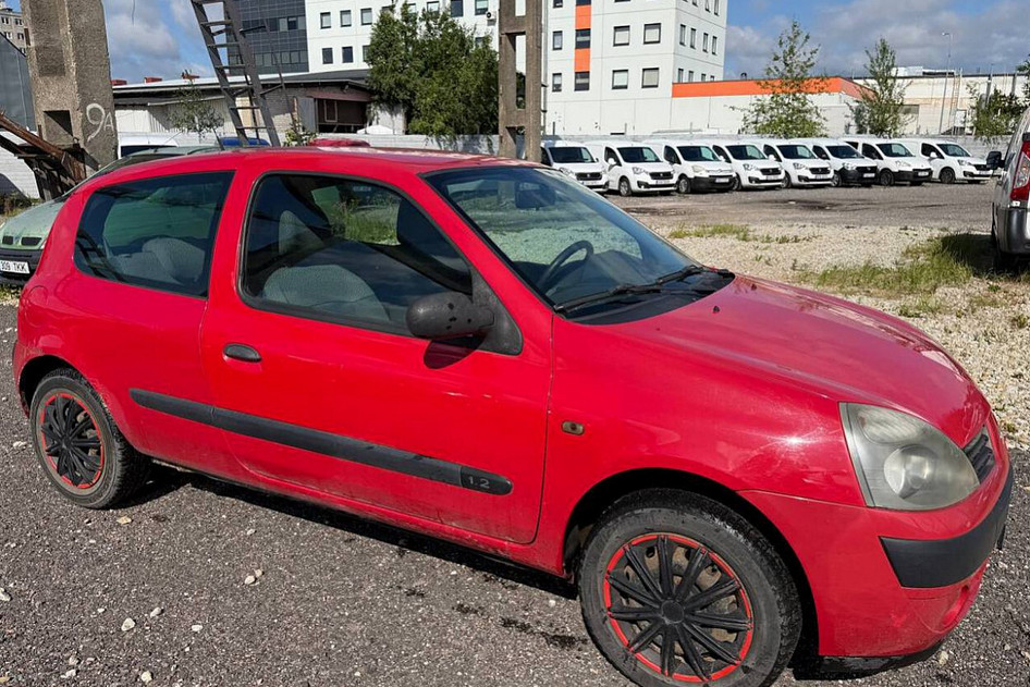 Renault Clio, 2004, 1.1, 43 kW, petrol, manual, front-wheel drive