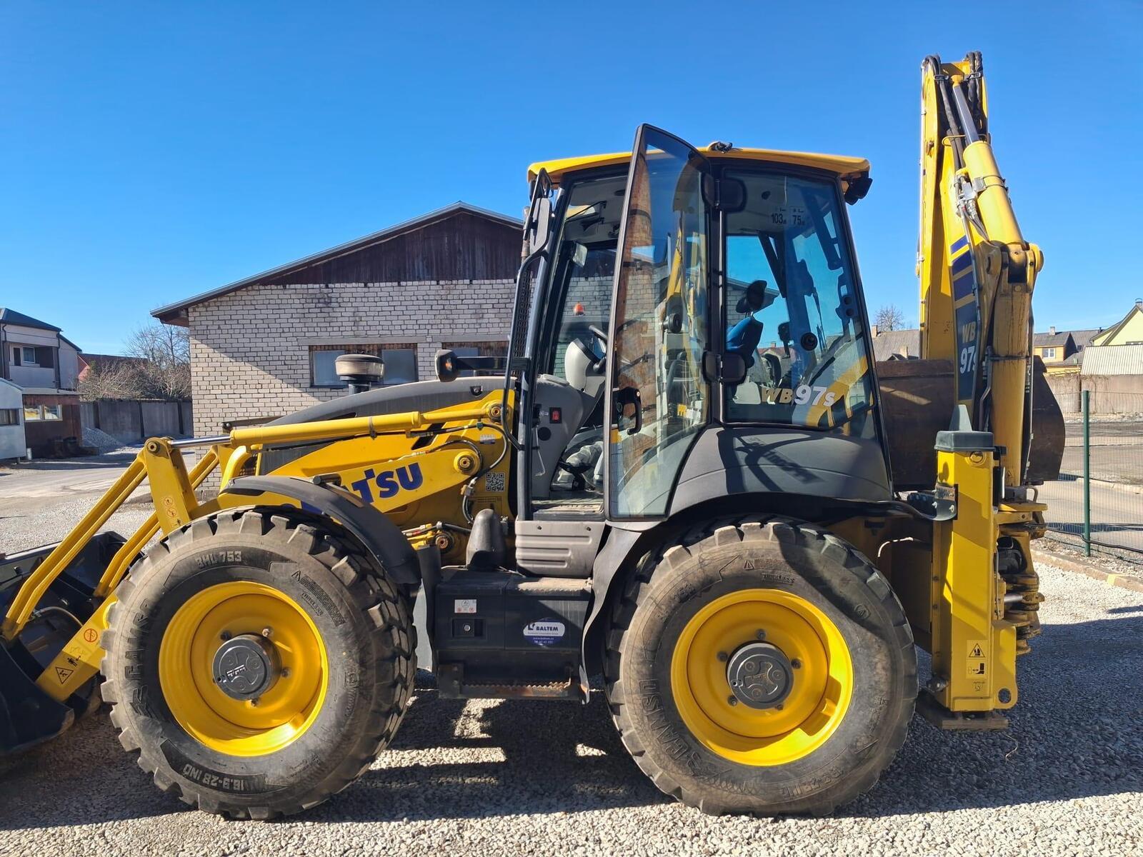 Komatsu WB97S, kuva 2/27