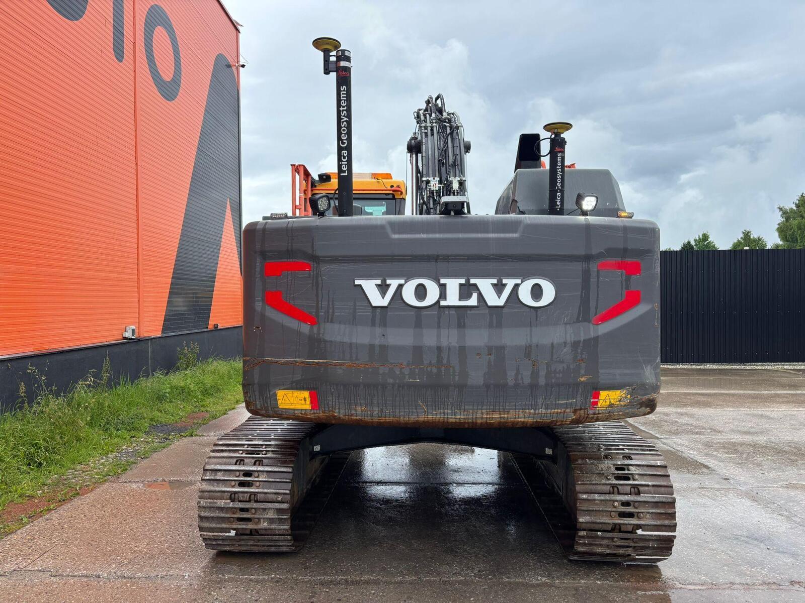 Volvo EC 220 EL, photo 6/26