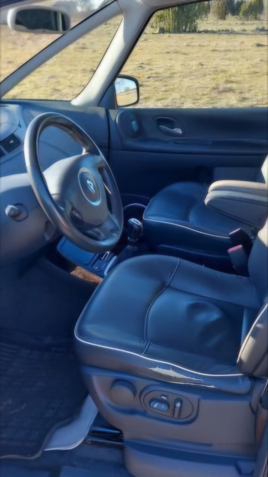 Renault Grand Espace 2013, photo 8/8