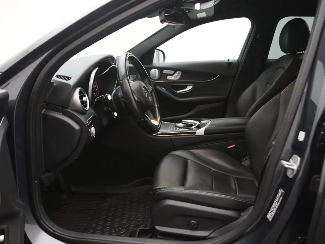 Mercedes-Benz C 350 2015, photo 4/10
