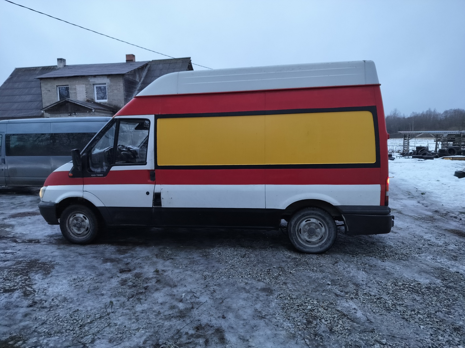 Ford Transit 2003, kuva 3/6