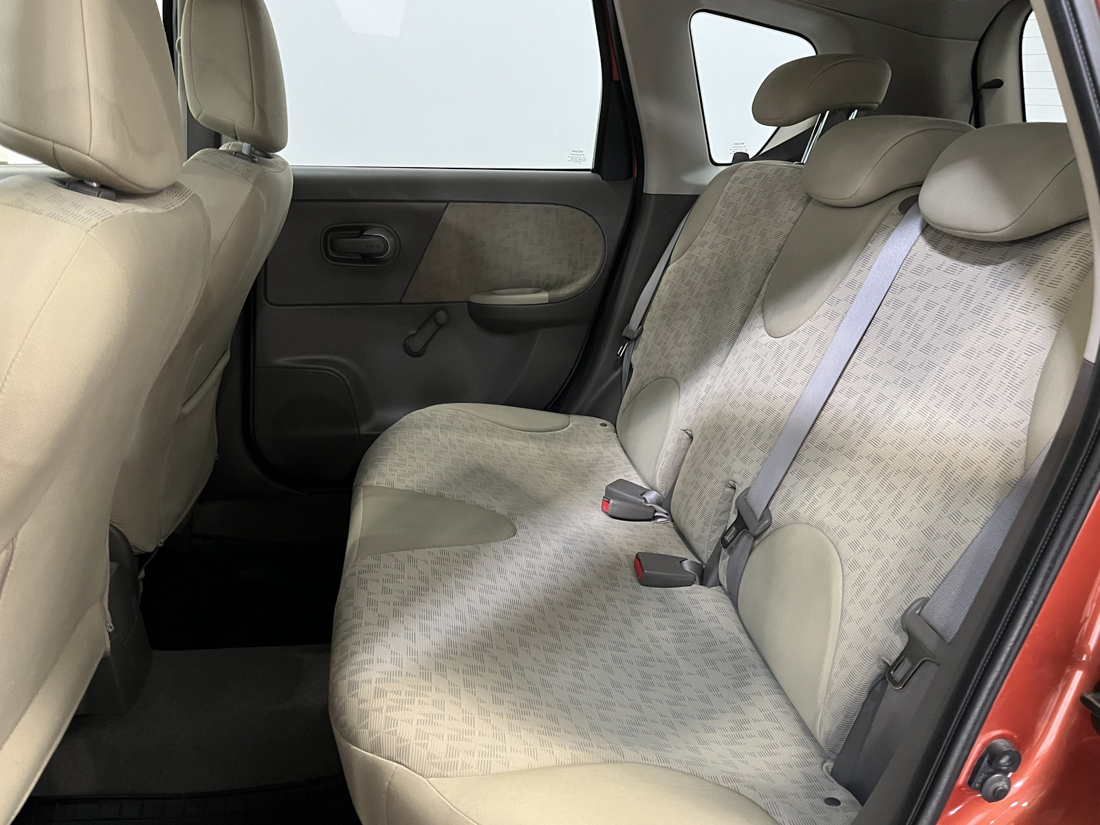 Nissan Note City 2006, photo 6/10
