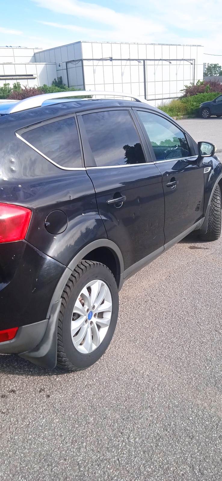 Ford Kuga 2010, photo 3/7