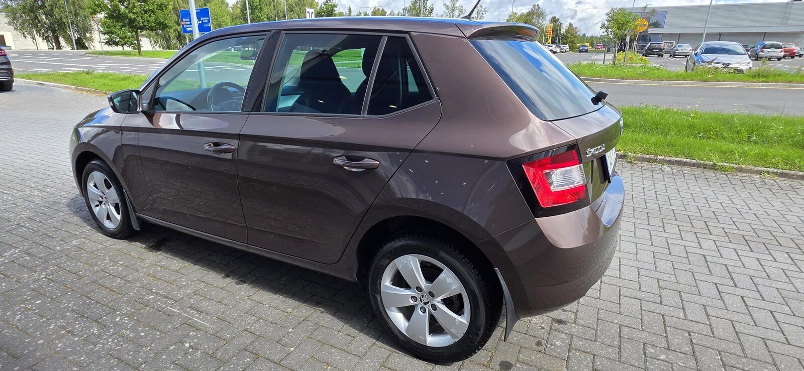 Škoda Fabia 2017, photo 3/10