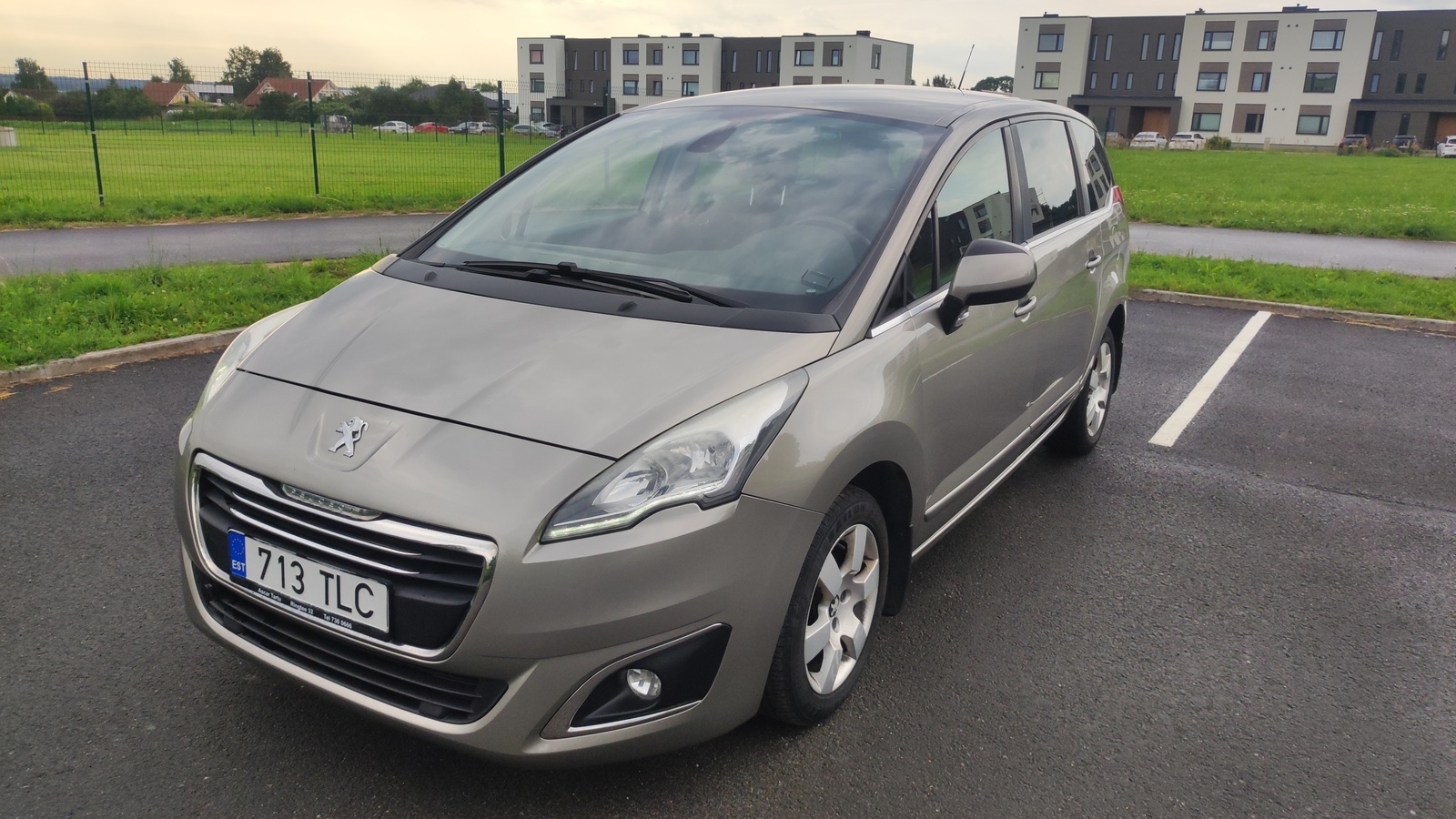 Peugeot 5008