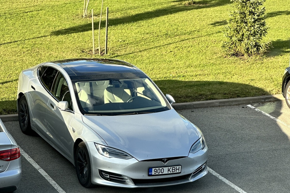 Tesla Model S, 2018, 386 kW, electric, automatic, four-wheel drive