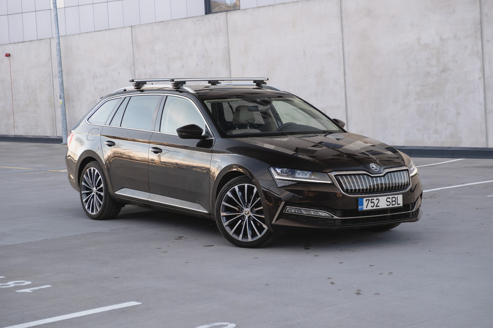 Škoda Superb 2021, photo 4/10