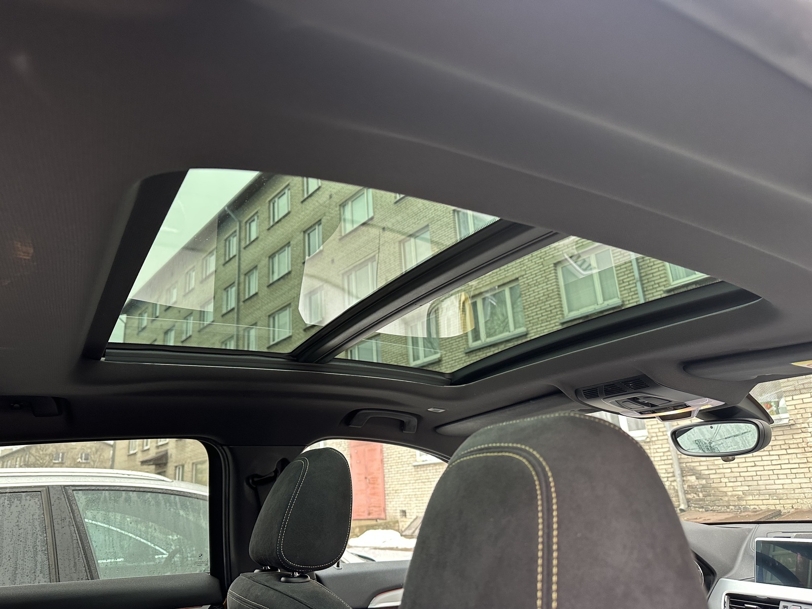 BMW X2 2019, photo 7/10
