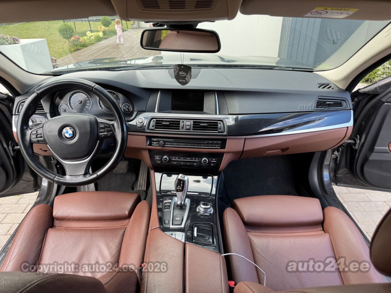 BMW 530 2015, photo 6/9