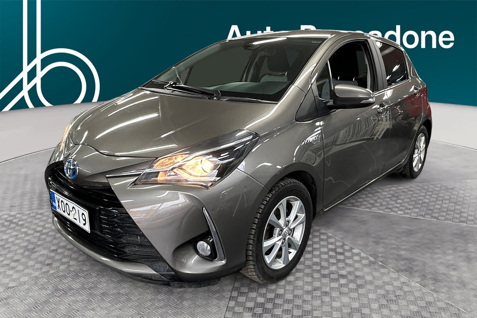 Toyota Yaris, 2018, 1.5, 54 kW, гибрид (бензин/электричество), автомат, передний привод