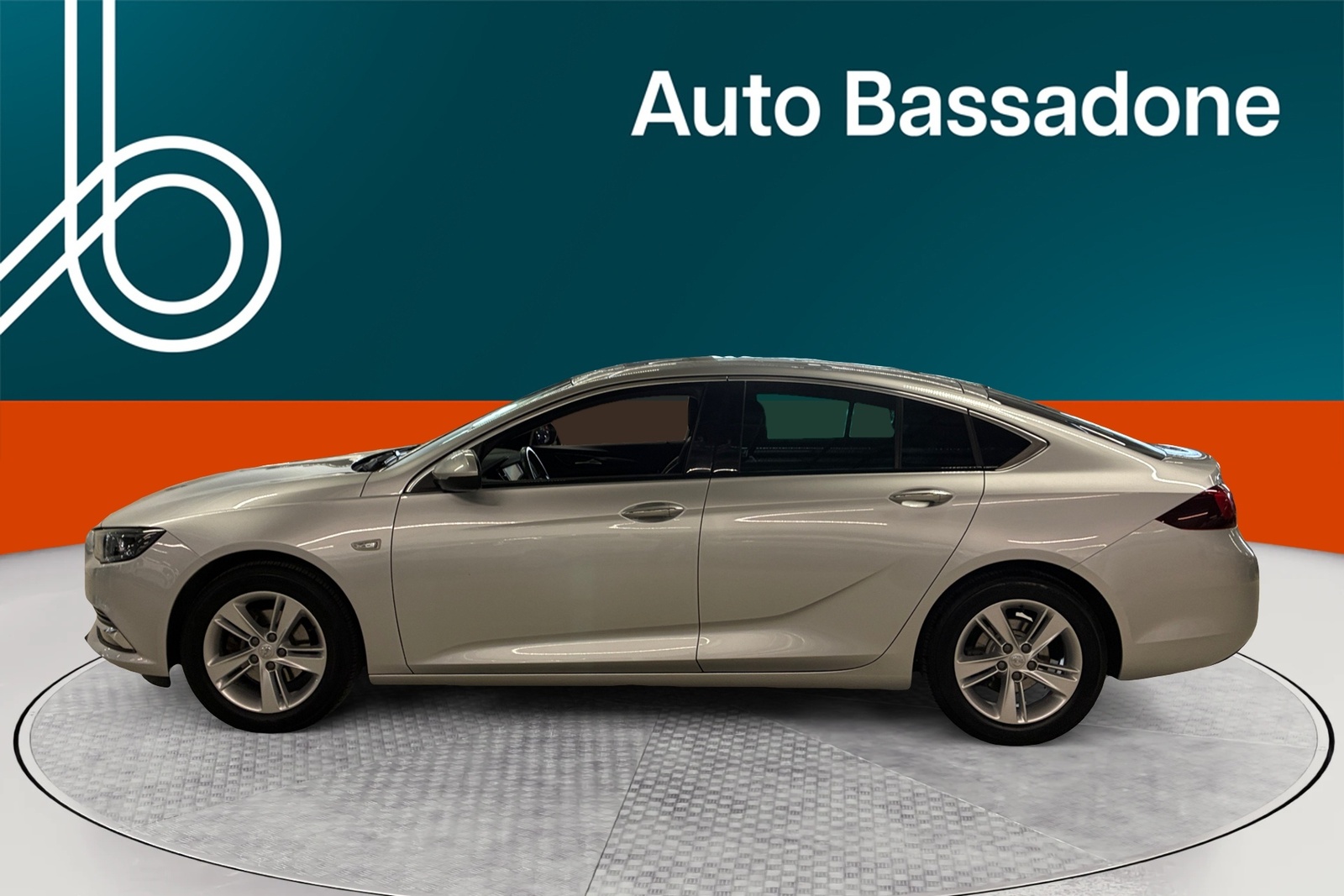 Opel Insignia 2019, photo 2/43