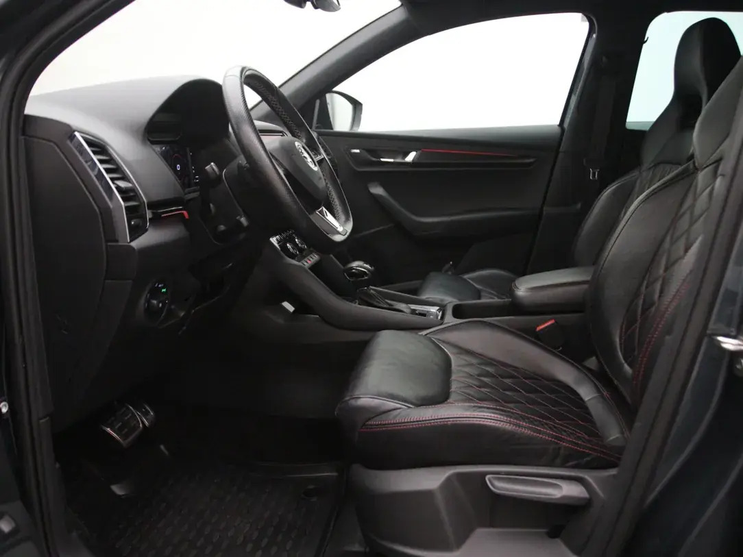 Škoda Karoq 2020, photo 4/10