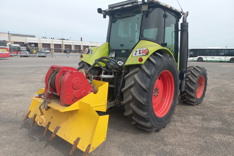 Claas, 2013, 4.5, 98 kW, дизель, автомат, полный привод