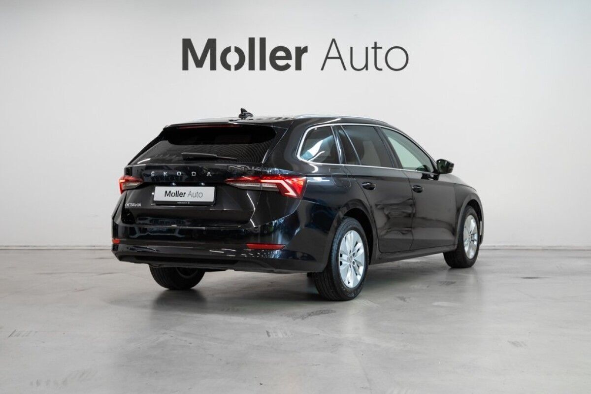 Škoda Octavia 2023, photo 3/21