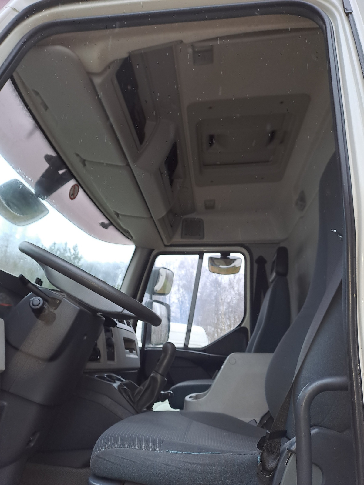 Volvo FL-240 2007, photo 7/10