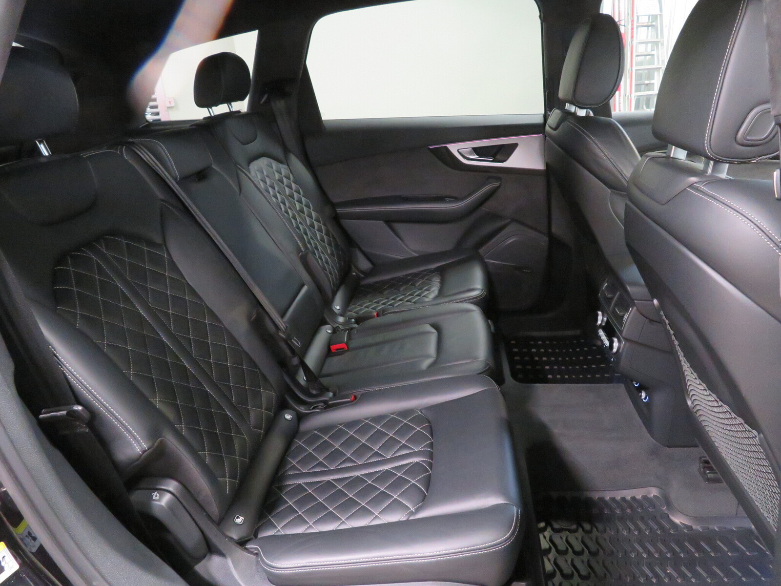 Audi SQ7 N1 KAT 4.0 320kW 2018, photo 5/15