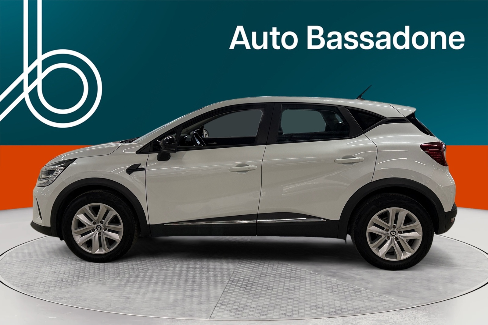 Renault Captur 2021, kuva 2/10