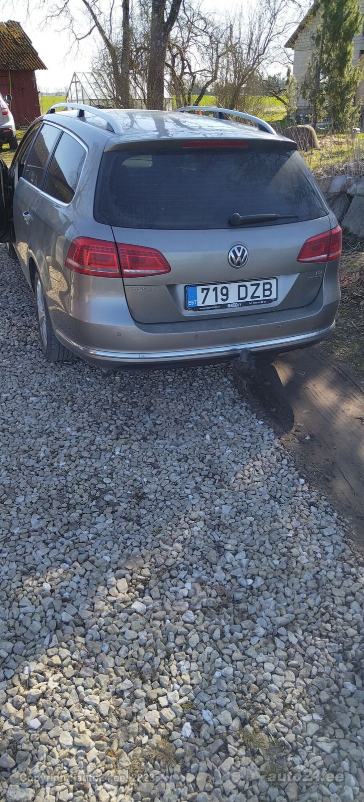 Volkswagen Passat 2012, photo 2/6