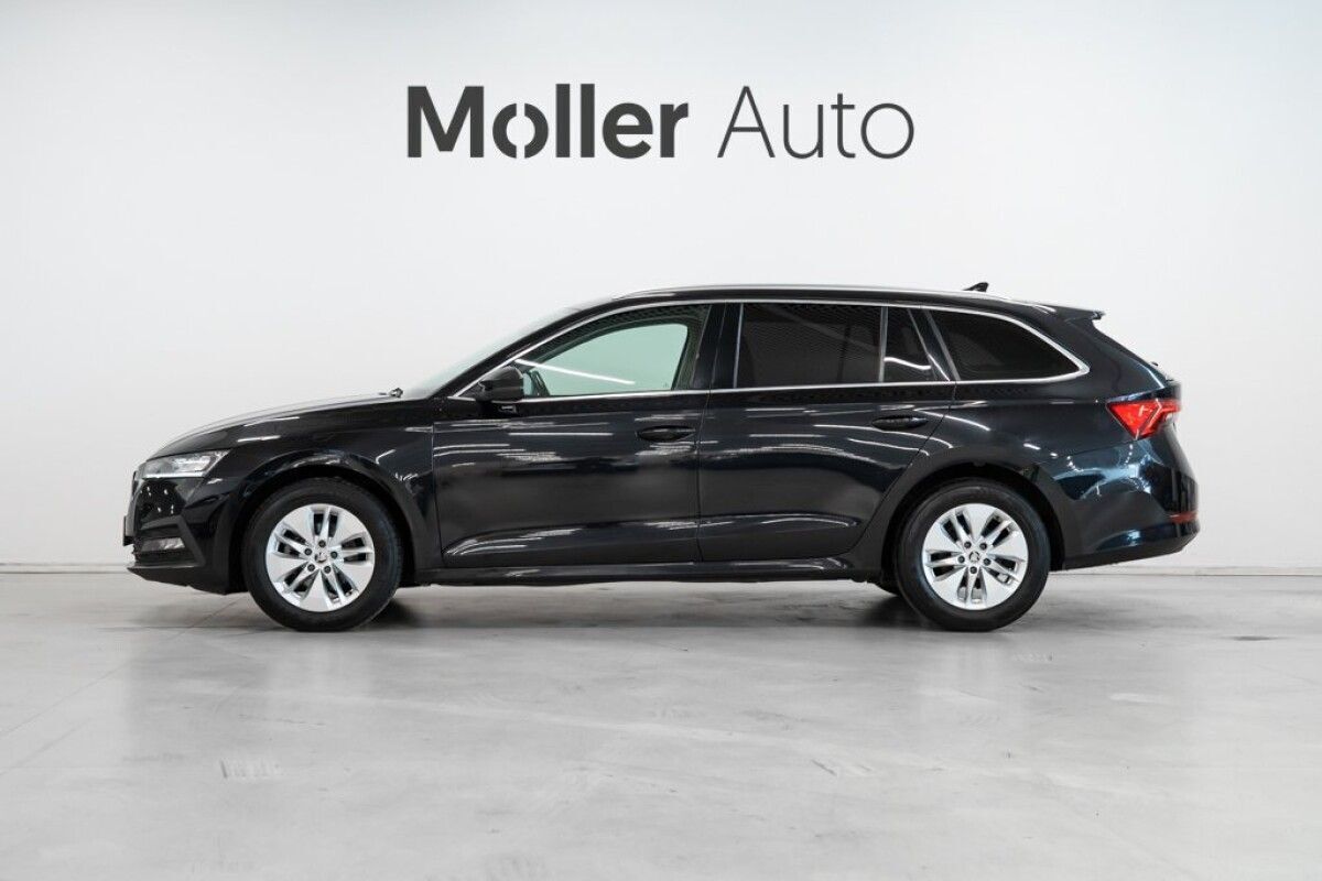 Škoda Octavia 2023, photo 2/21