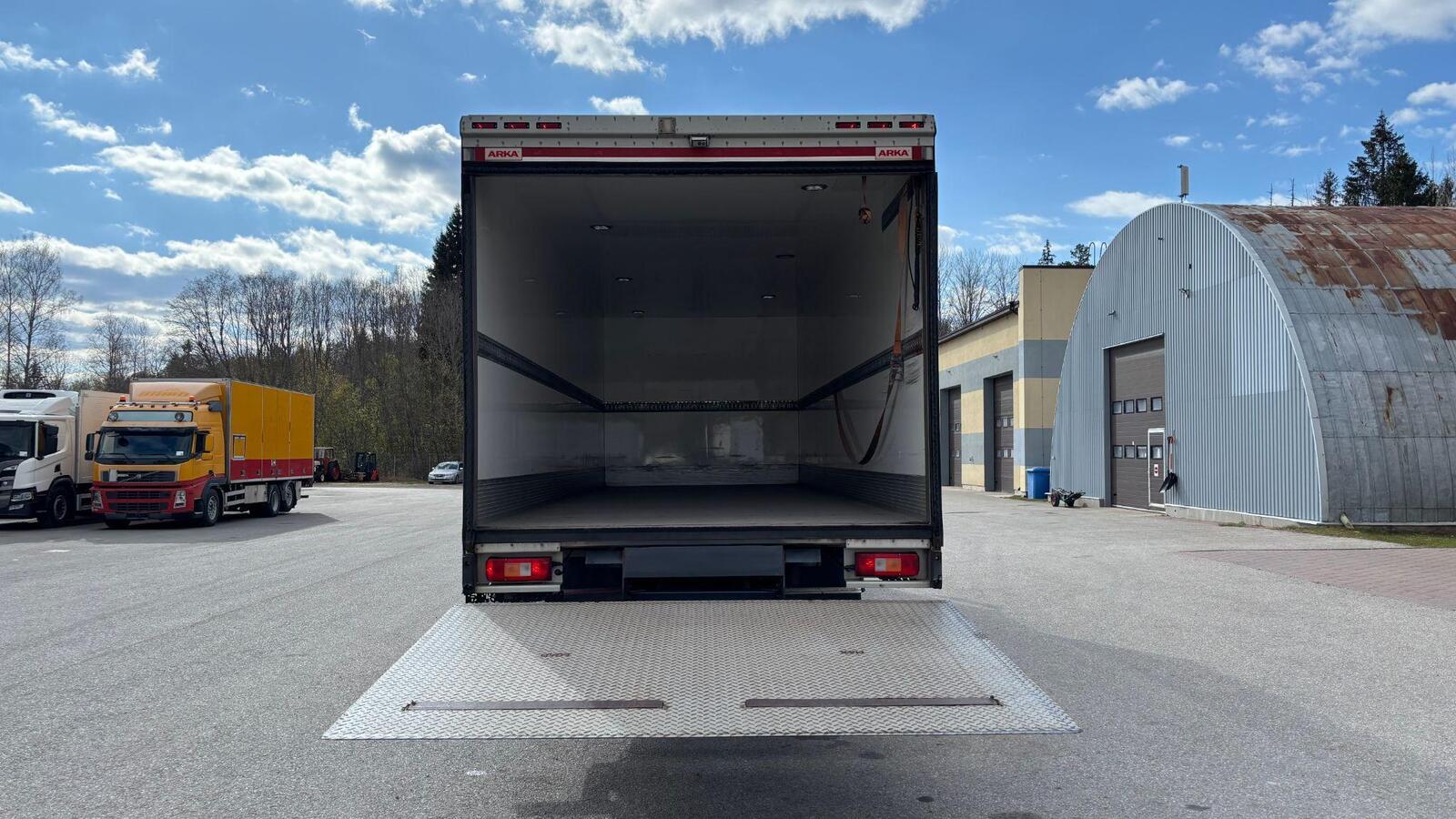 Volvo FE 320 2017, photo 7/27