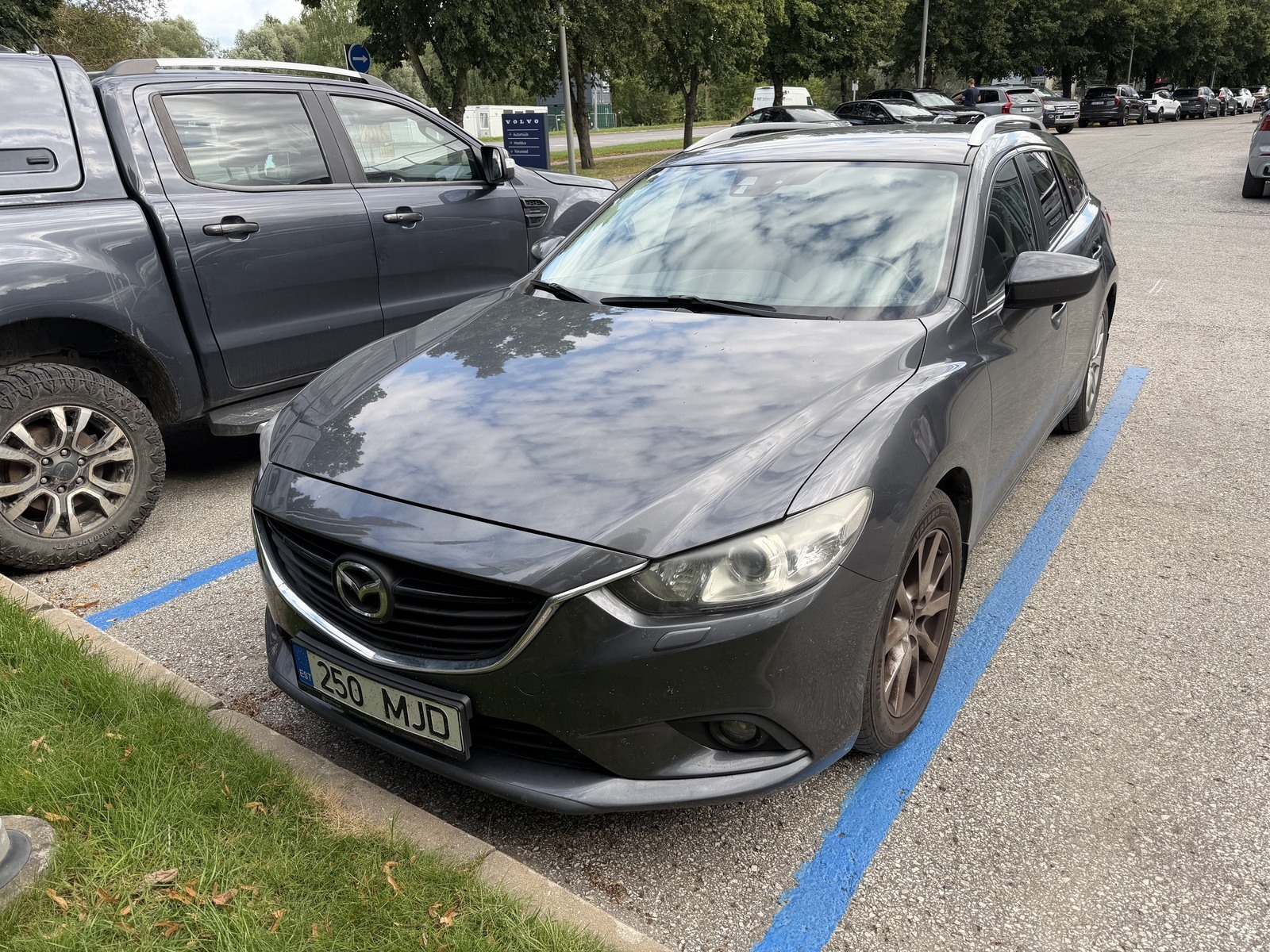 Mazda 6