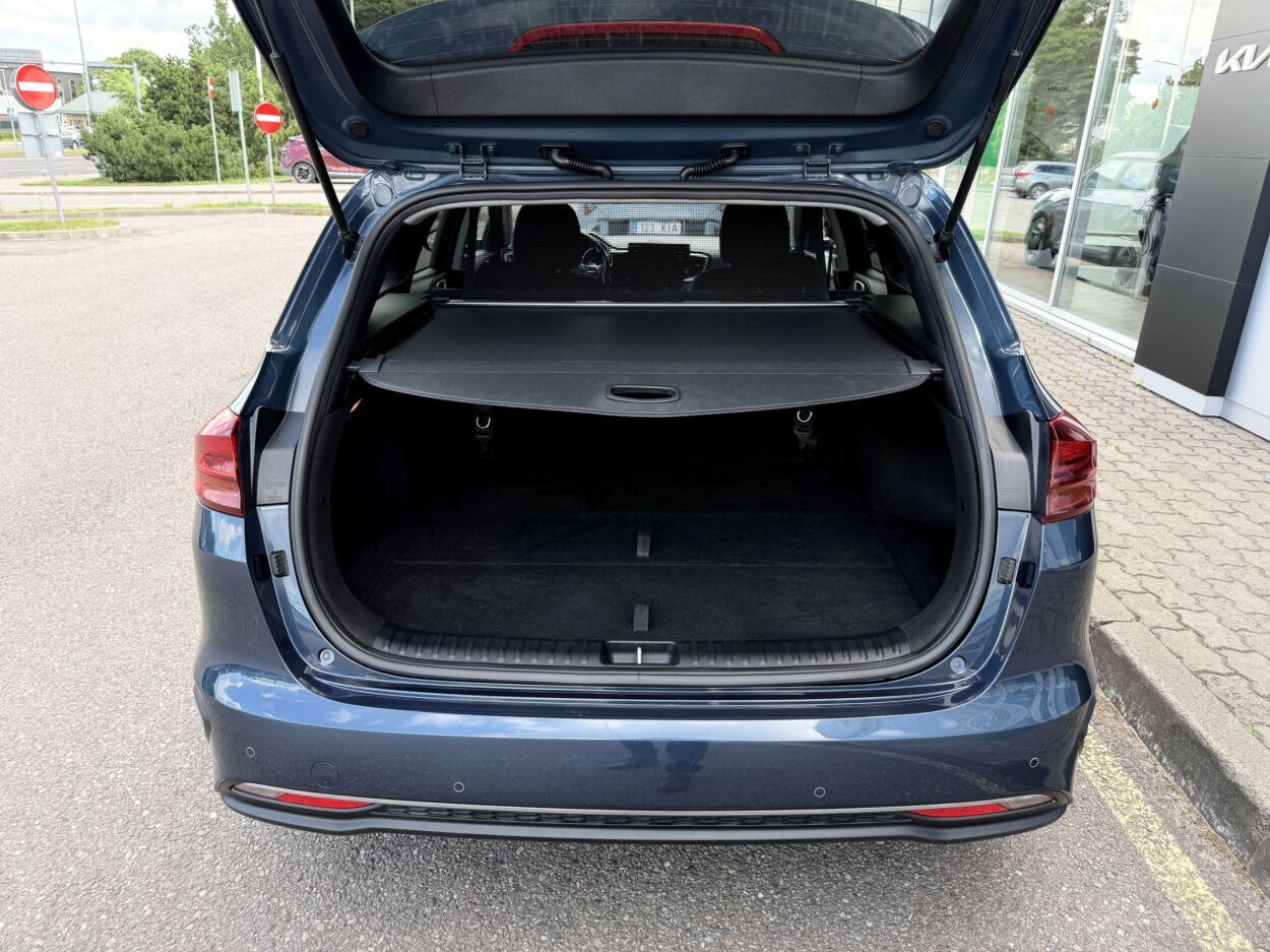 Kia cee'd Sportswagon 2021, photo 6/8