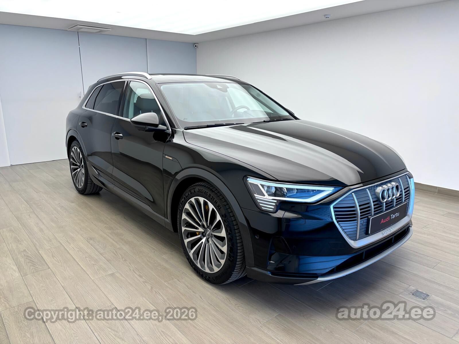 Audi e-tron 2020, photo 3/15