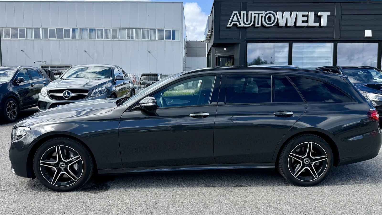 Mercedes-Benz E 300 2022, kuva 6/37