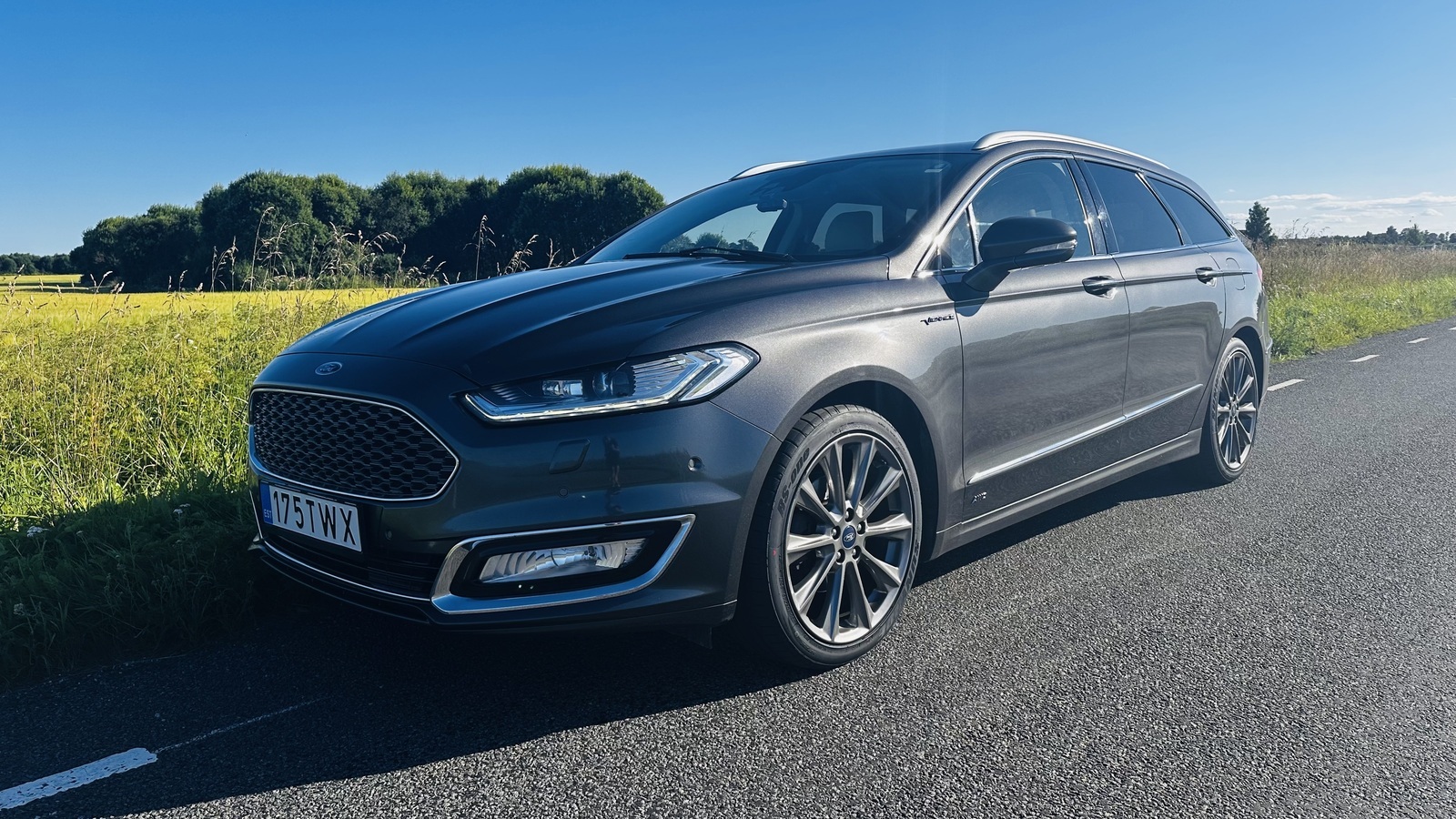 Ford Mondeo 2018, photo 2/10