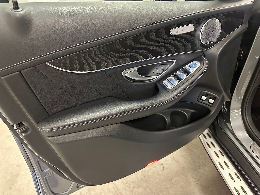 Mercedes-Benz GLC 2018, photo 7/14