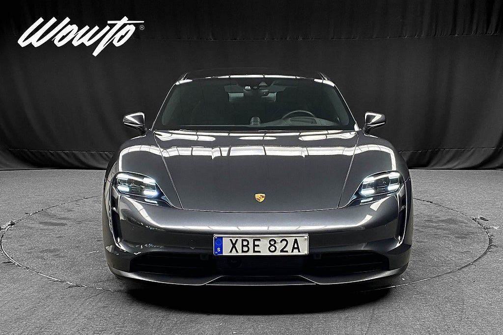 Porsche Taycan 2021, photo 2/10
