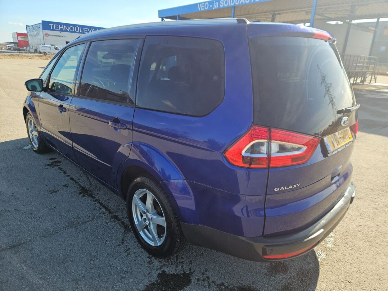 Ford Galaxy 2015, kuva 3/6