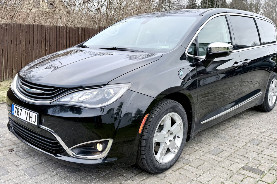 Chrysler Pacifica, 2021, 3.6, 214 kW, pistikhübriid (bensiin/elekter), automaat, esivedu