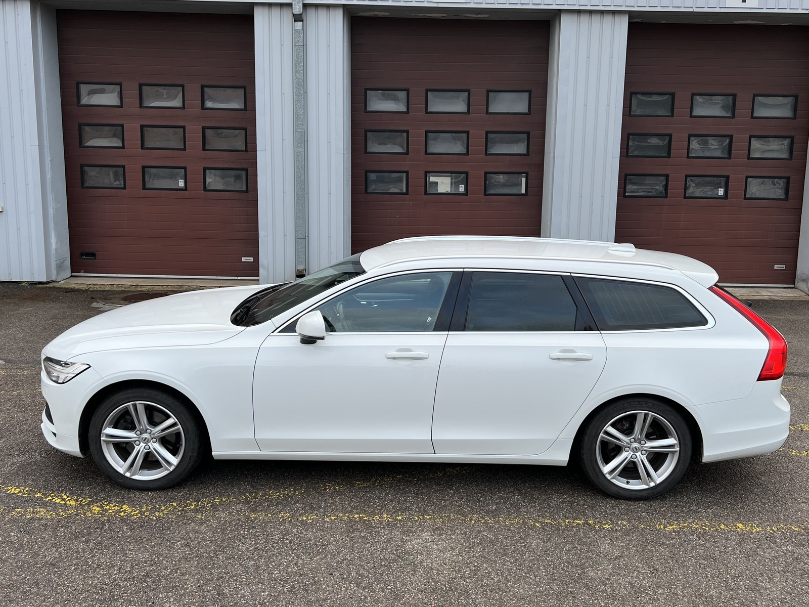 Volvo V90 2017, kuva 5/20