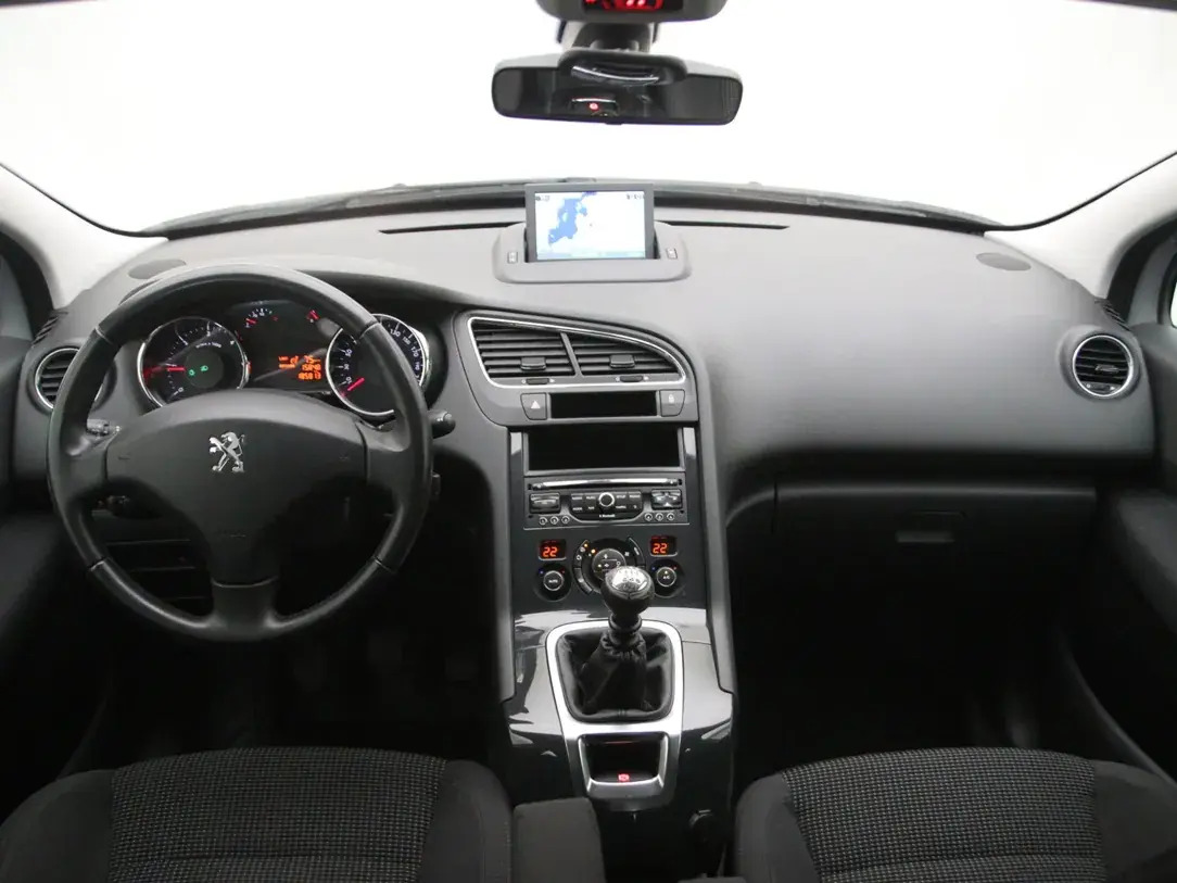 Peugeot 5008 2015, kuva 2/10