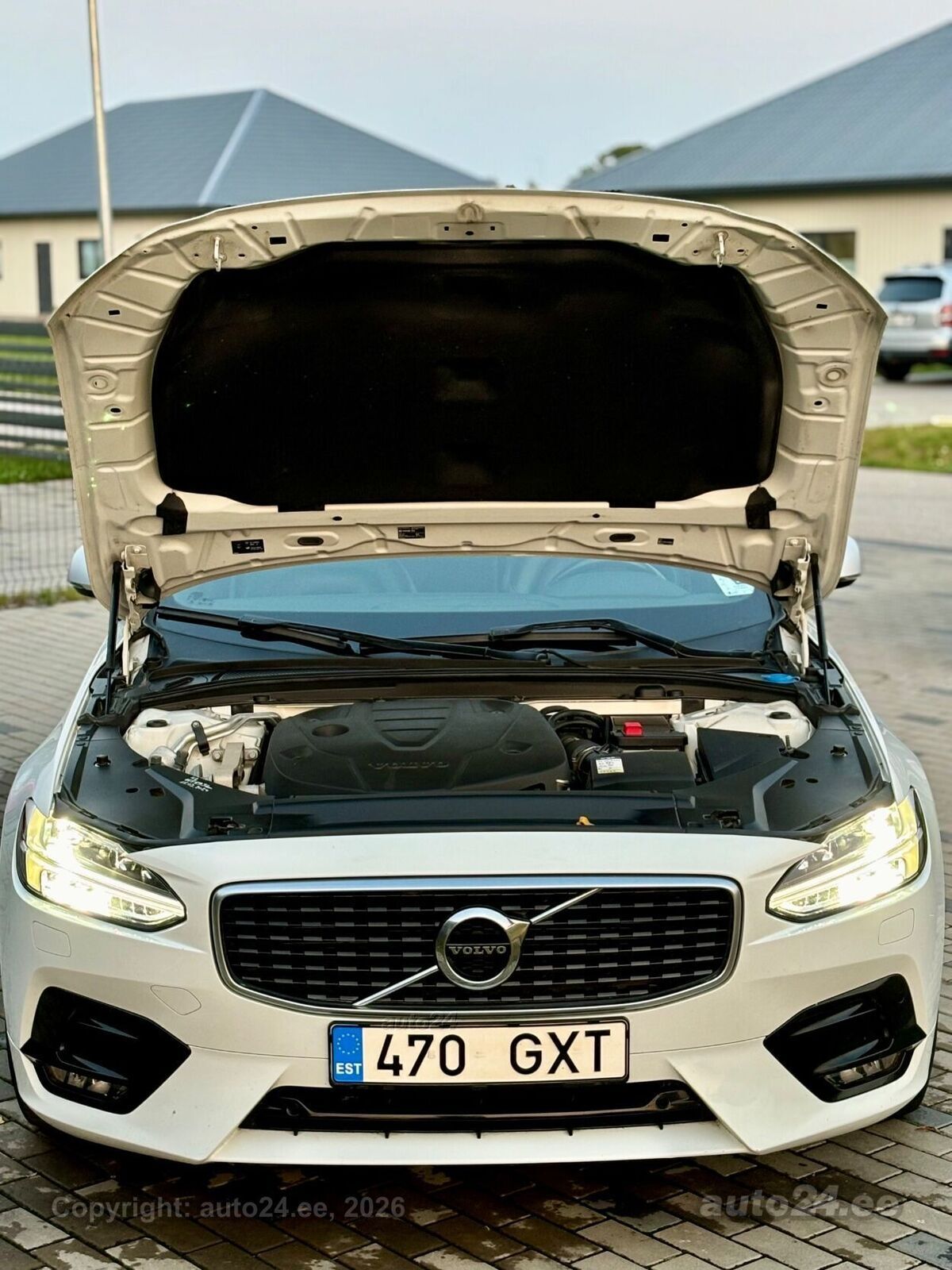 Volvo V90 2018, photo 3/10