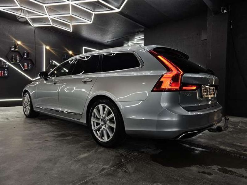 Volvo V90 2017, kuva 4/10