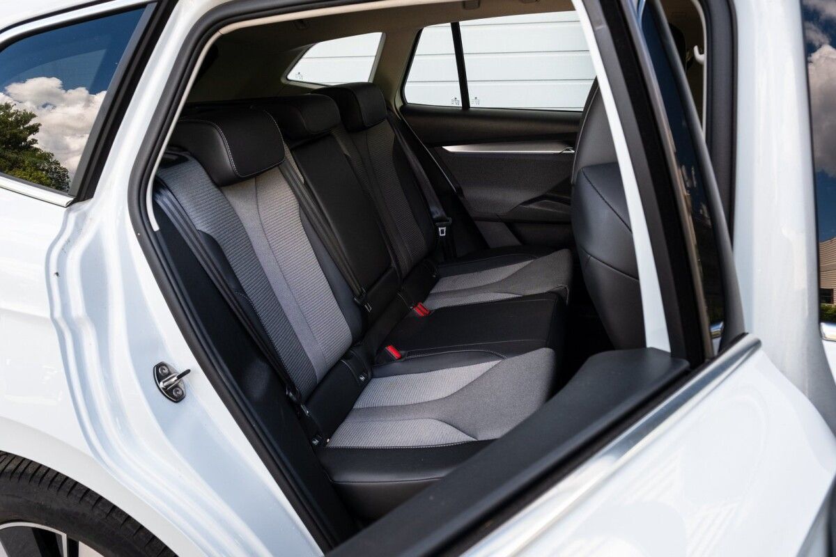 Škoda Enyaq 2023, photo 7/10