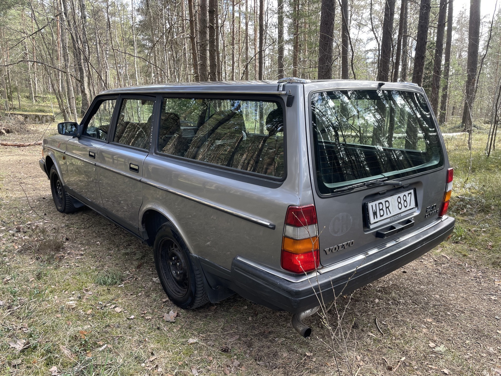 Volvo 240 1993, photo 2/48