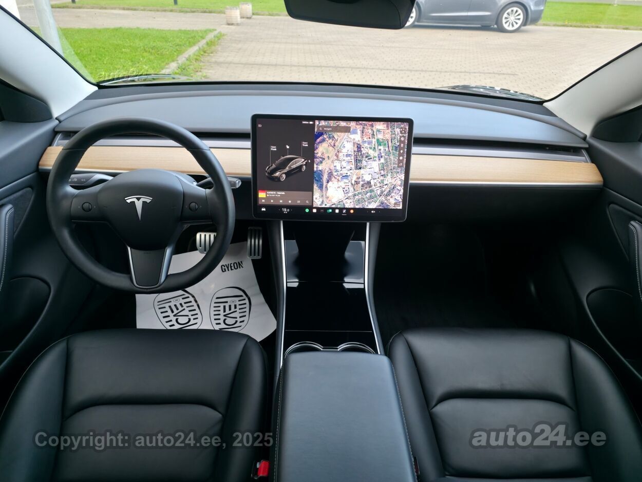 Tesla Model 3 2019, photo 2/10