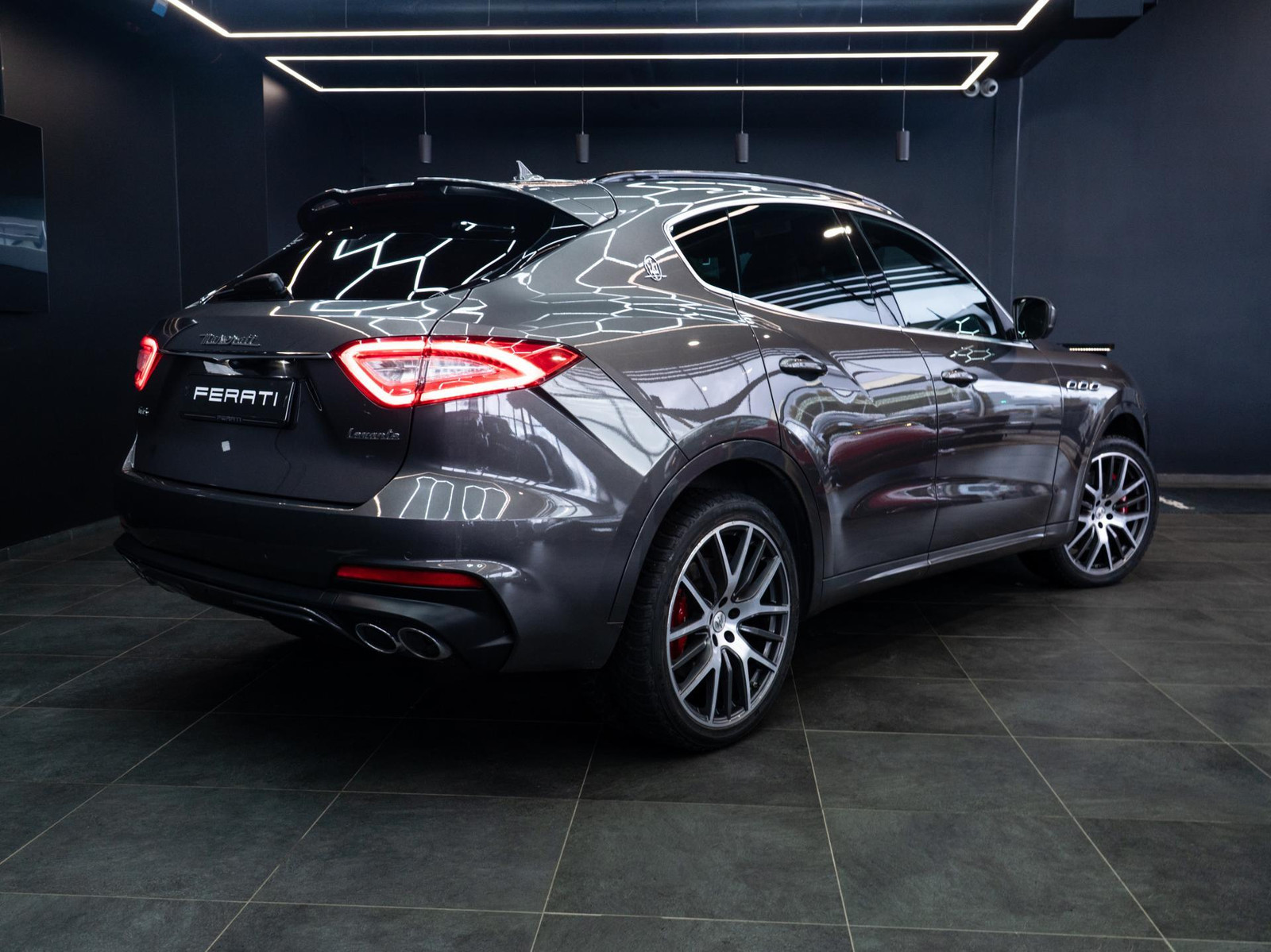 Maserati Levante GTS 2020, photo 2/16
