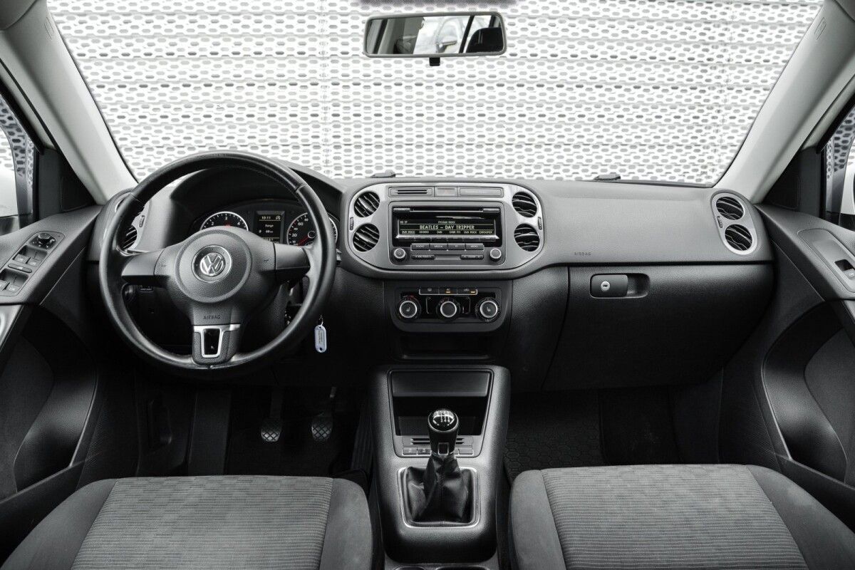 Volkswagen Tiguan 2011, kuva 6/10